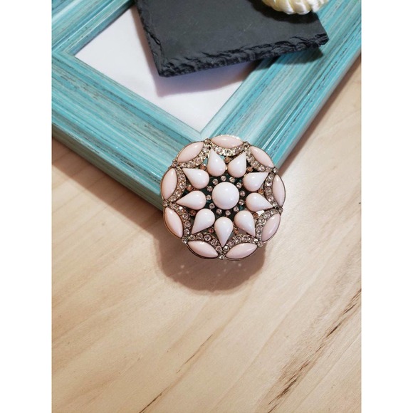 Vintage Retro Style Floral Brooch Upcycled - Picture 1 of 4